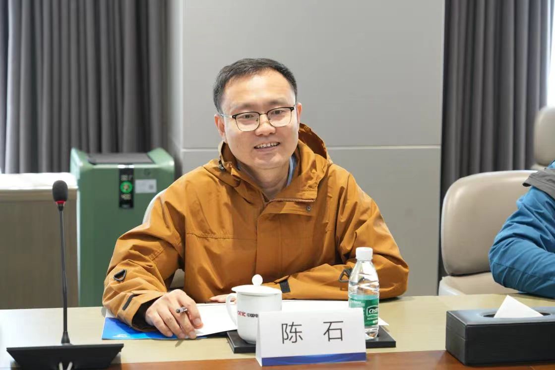 陈石.jpg
